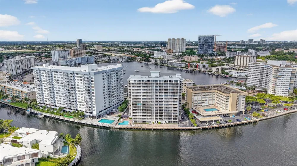 121 Golden Isles Dr #205 Hallandale Beach, FL 33009