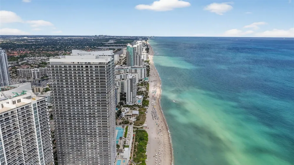 121 Golden Isles Dr #205 Hallandale Beach, FL 33009