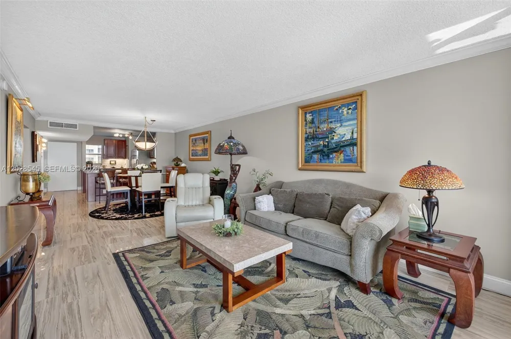 121 Golden Isles Dr #205 Hallandale Beach, FL 33009