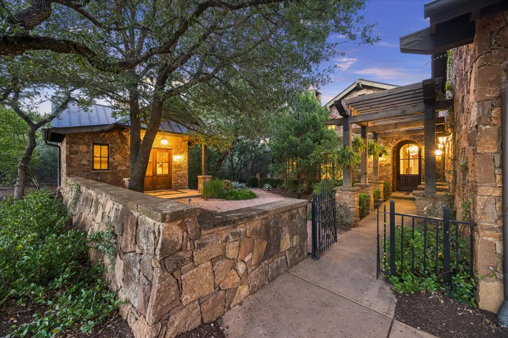 5729 Krause Lane #19 Austin, TX 78738
