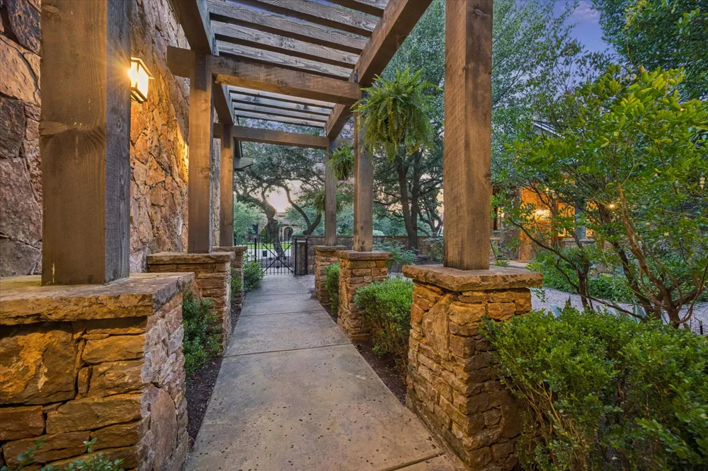 5729 Krause Lane #19 Austin, TX 78738