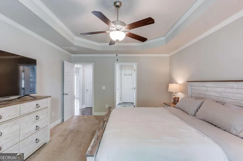 242 Lokeys CIR Bethlehem, GA 30620