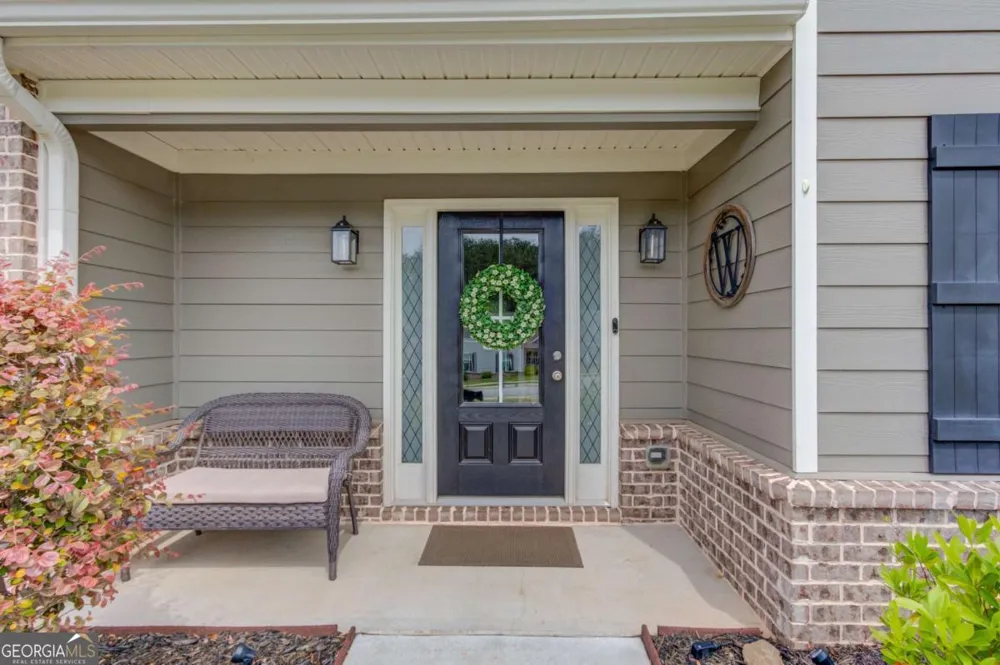 242 Lokeys CIR Bethlehem, GA 30620