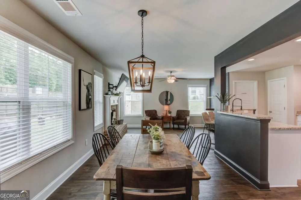 242 Lokeys CIR Bethlehem, GA 30620