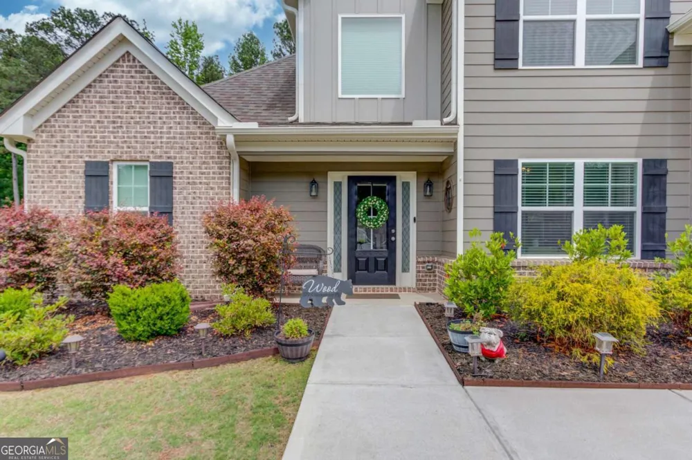 242 Lokeys CIR Bethlehem, GA 30620