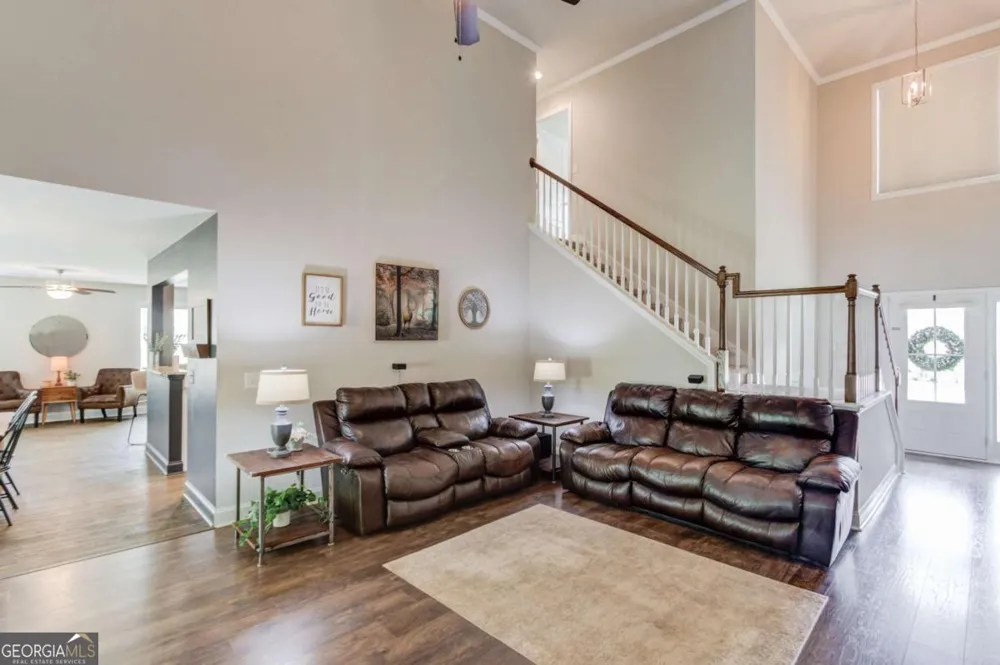 242 Lokeys CIR Bethlehem, GA 30620