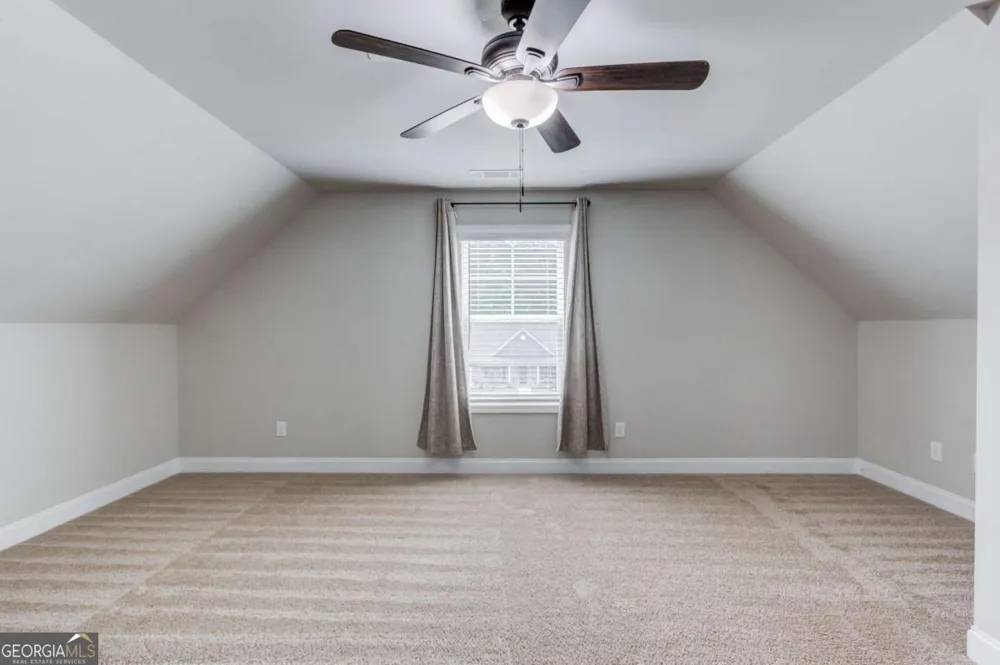 242 Lokeys CIR Bethlehem, GA 30620