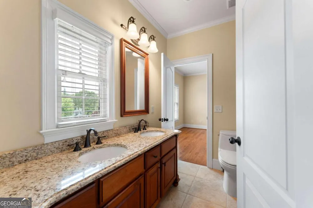 10 Mountain Breeze RD Taylorsville, GA 30178