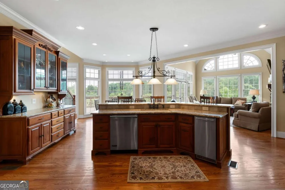 10 Mountain Breeze RD Taylorsville, GA 30178