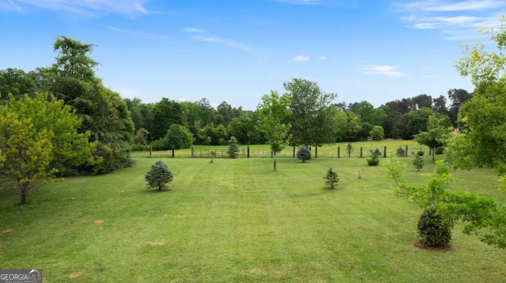10 Mountain Breeze RD Taylorsville, GA 30178