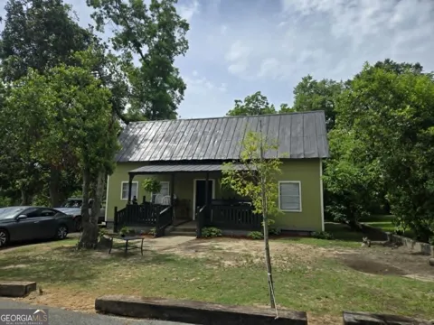 3 E McDuffie ST