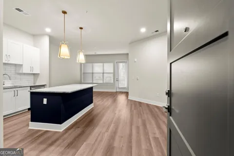 2648 Sandy Plains RD