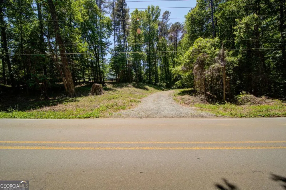 1981 Mountain RD Alpharetta, GA 30004