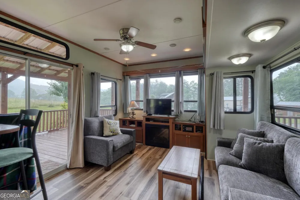 568 Parks RD Hiawassee, GA 30546
