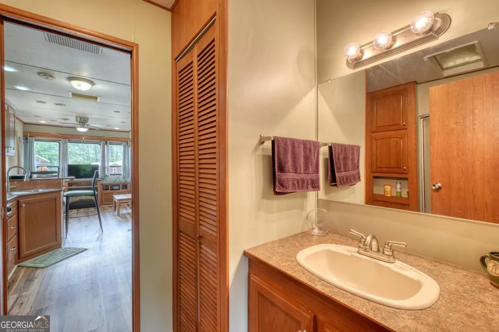 568 Parks RD Hiawassee, GA 30546