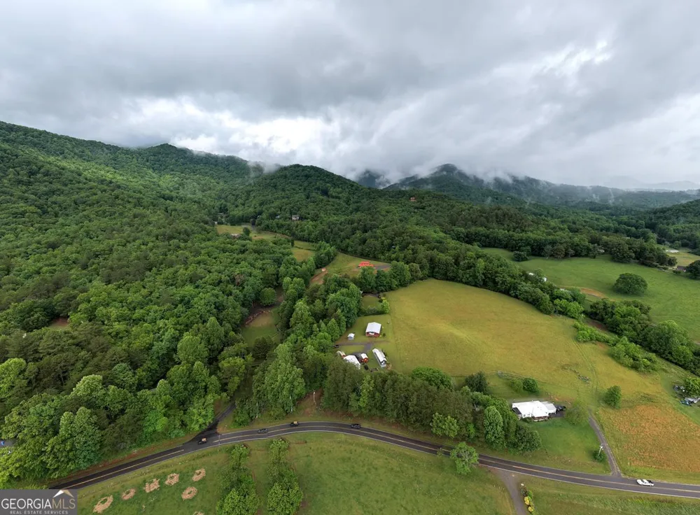 568 Parks RD Hiawassee, GA 30546