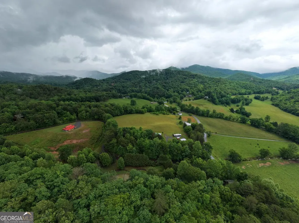 568 Parks RD Hiawassee, GA 30546