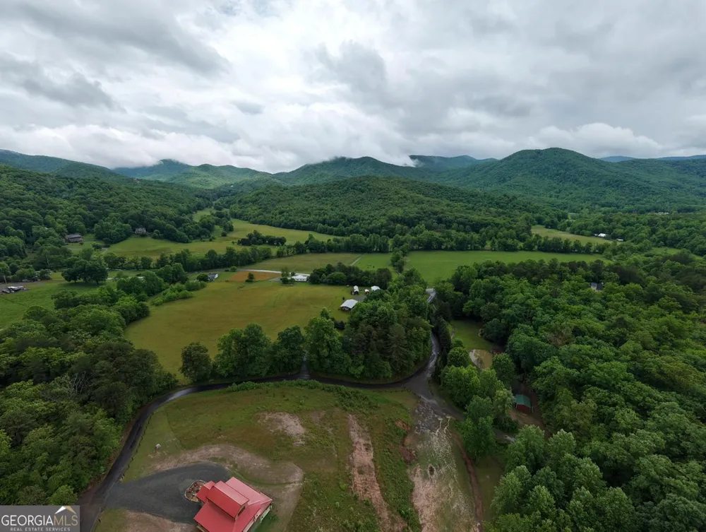 568 Parks RD Hiawassee, GA 30546