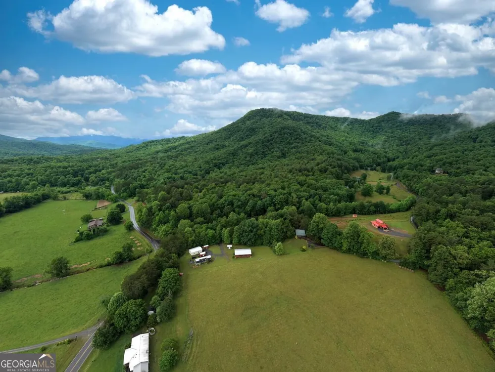 568 Parks RD Hiawassee, GA 30546
