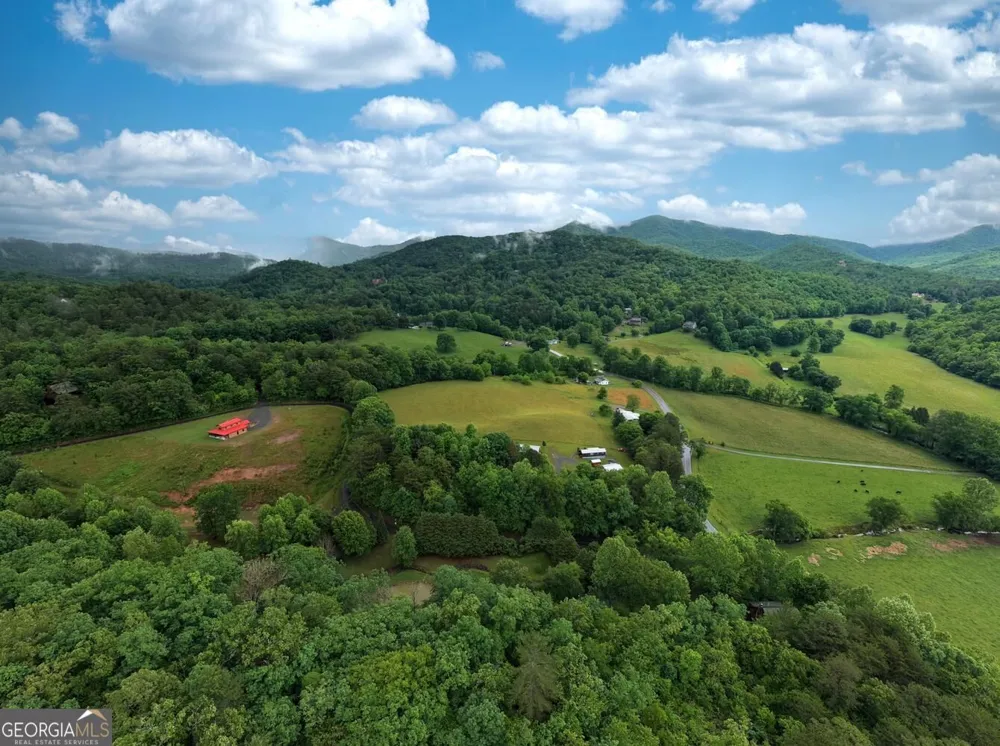 568 Parks RD Hiawassee, GA 30546