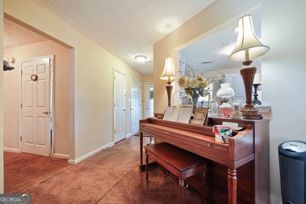 2433 Bear Creek RD Statham, GA 30666