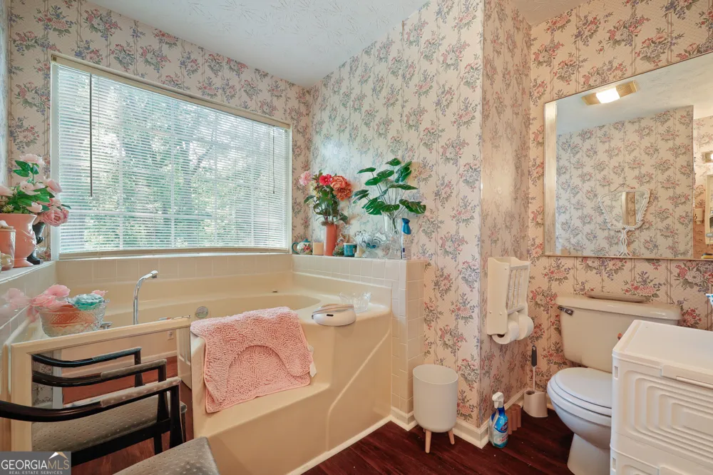 2433 Bear Creek RD Statham, GA 30666