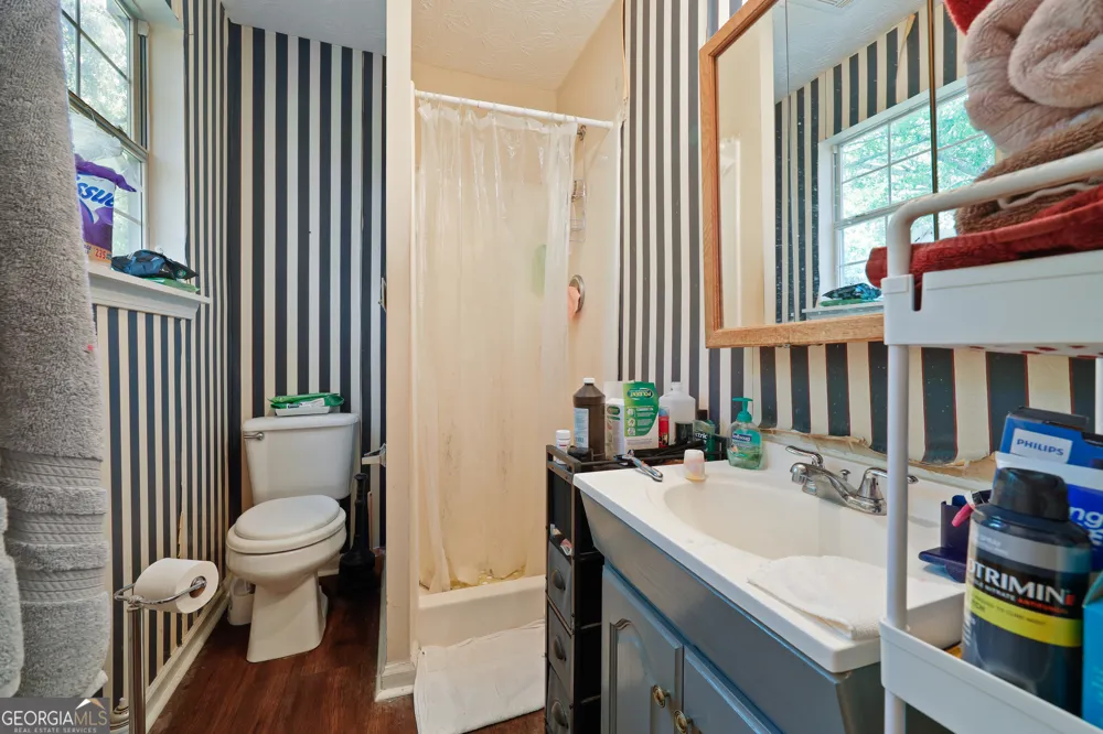 2433 Bear Creek RD Statham, GA 30666