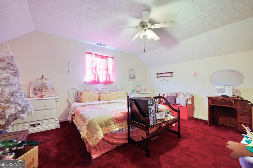2433 Bear Creek RD Statham, GA 30666