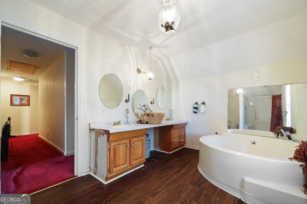 2433 Bear Creek RD Statham, GA 30666