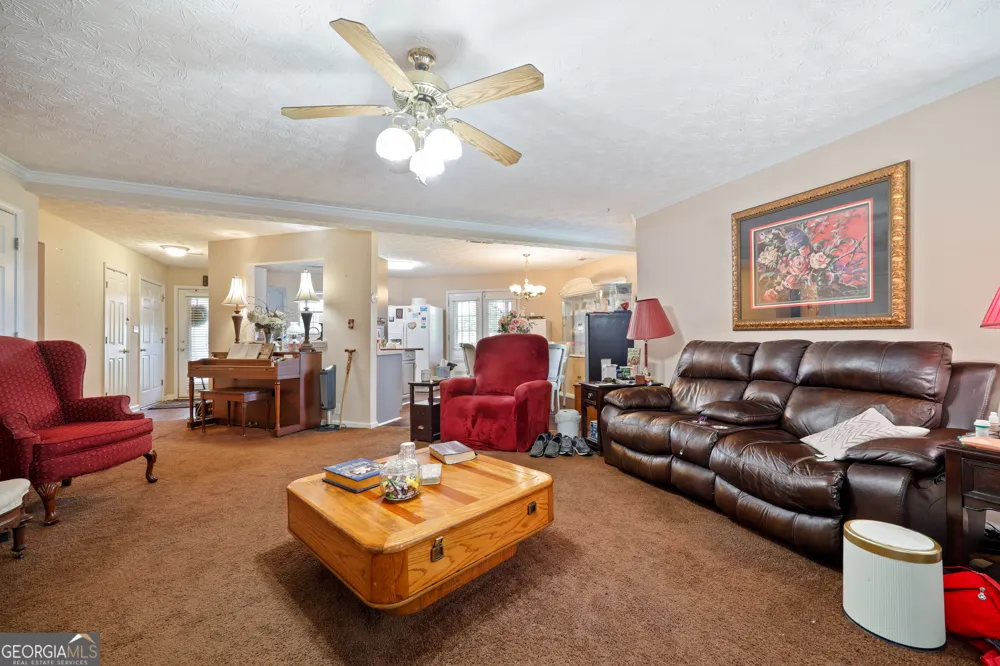 2433 Bear Creek RD Statham, GA 30666