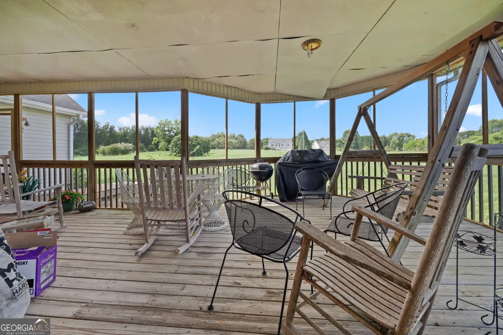 2433 Bear Creek RD Statham, GA 30666