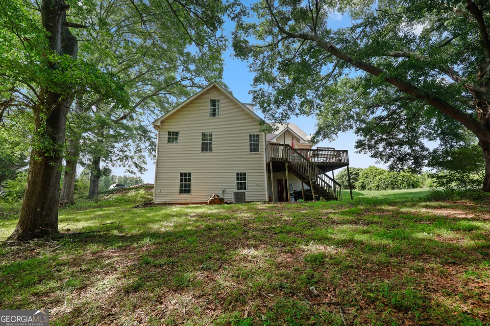 2433 Bear Creek RD Statham, GA 30666