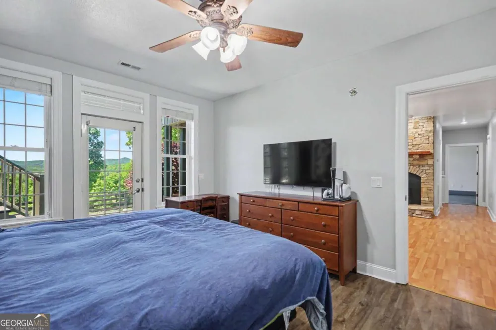 1193 Pine Log RD Warne, NC 28909