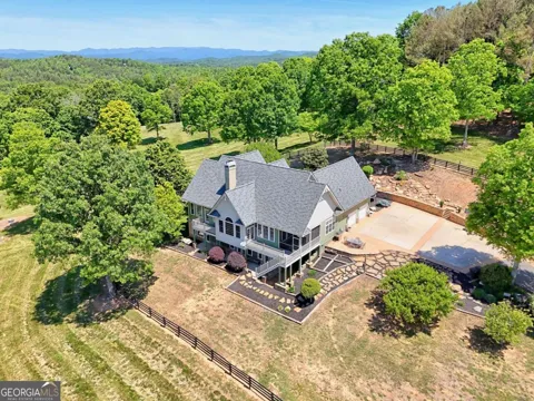 1193 Pine Log RD