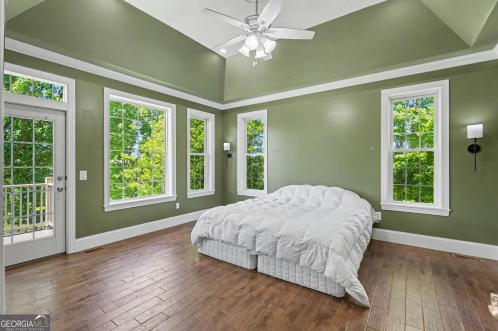 1193 Pine Log RD Warne, NC 28909