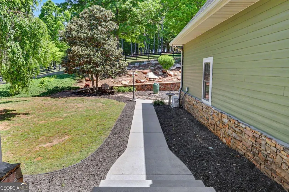 1193 Pine Log RD Warne, NC 28909