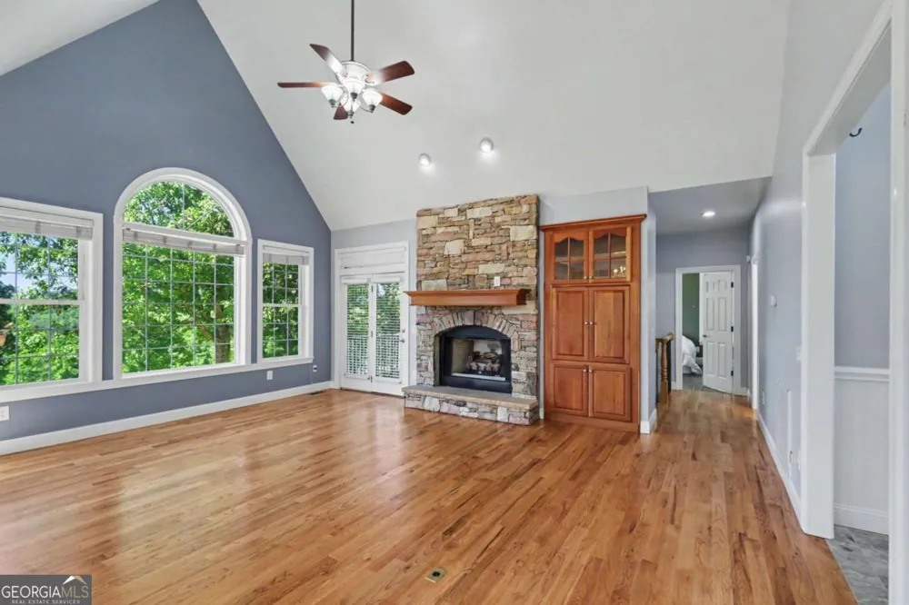 1193 Pine Log RD Warne, NC 28909