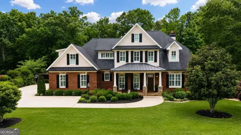 1774 Gentry LN