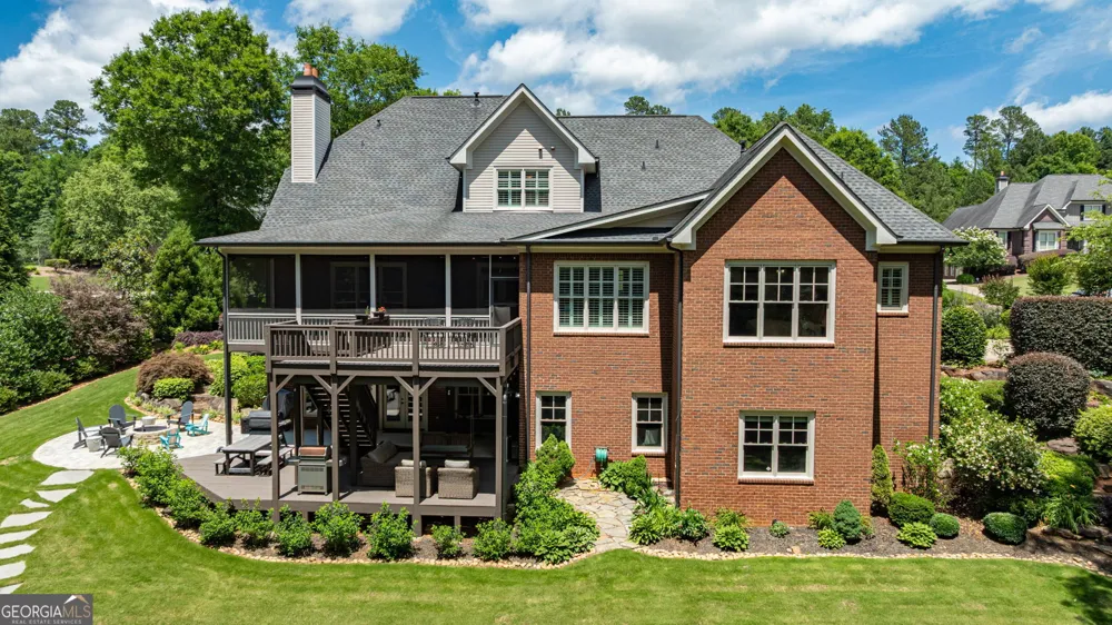 1774 Gentry LN Statham, GA 30666