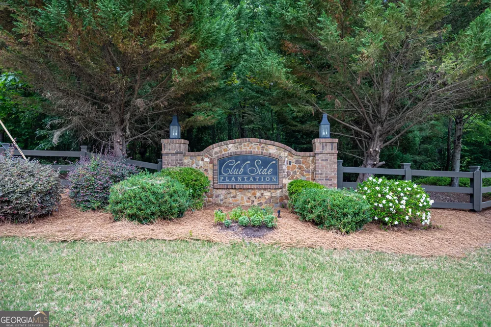 1774 Gentry LN Statham, GA 30666