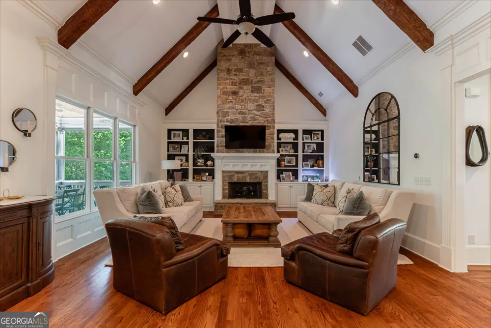1774 Gentry LN Statham, GA 30666