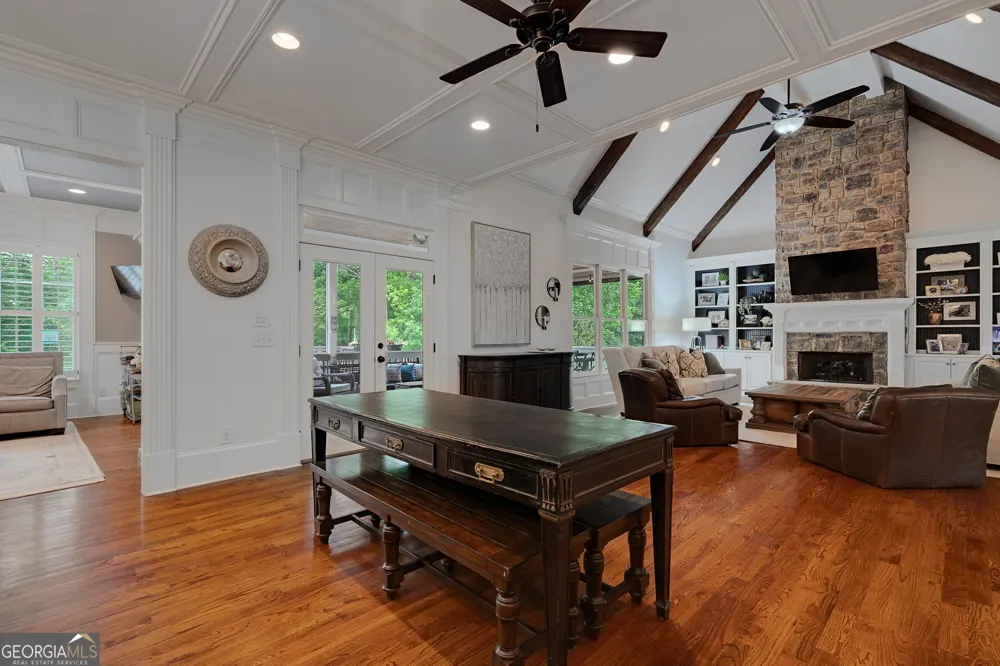 1774 Gentry LN Statham, GA 30666