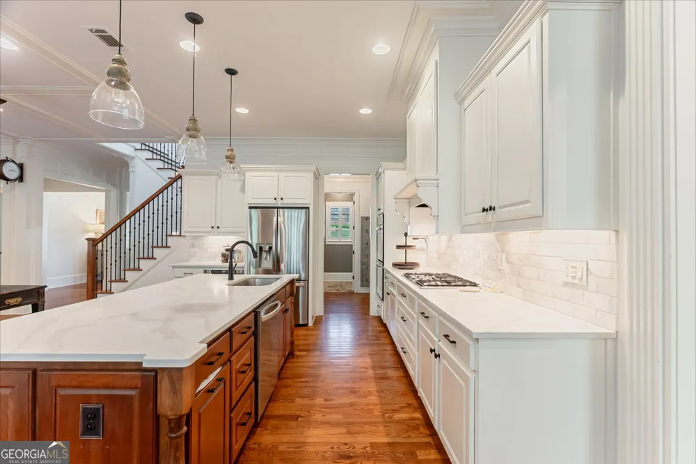 1774 Gentry LN Statham, GA 30666