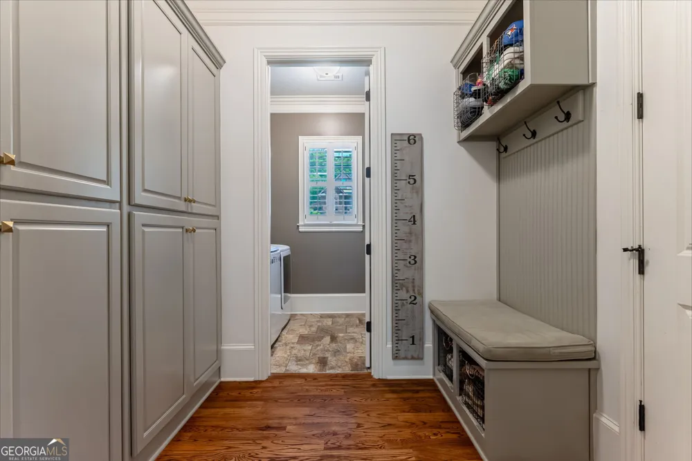 1774 Gentry LN Statham, GA 30666