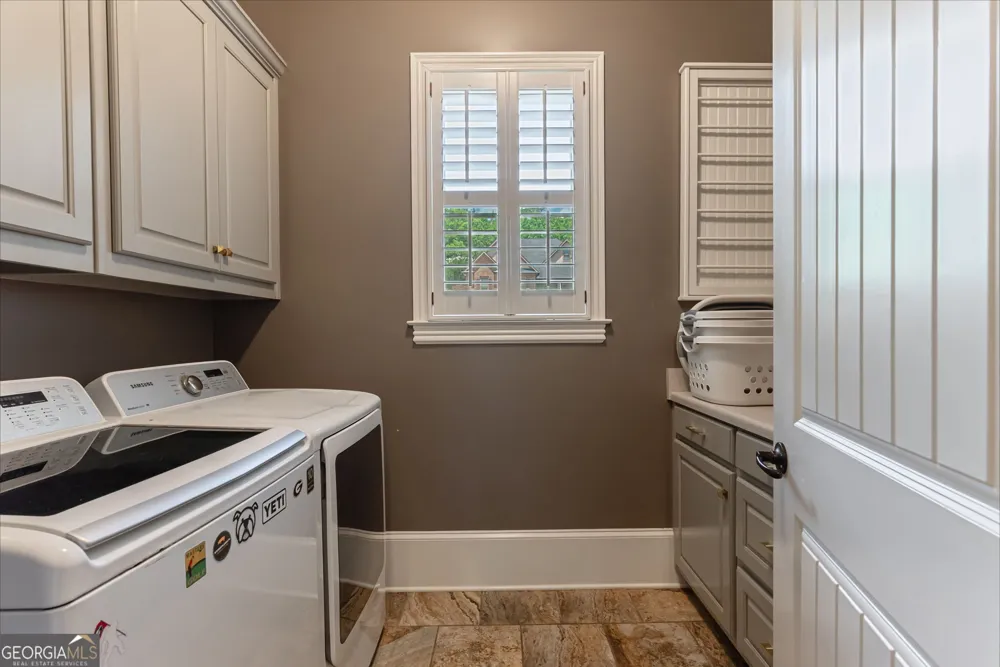 1774 Gentry LN Statham, GA 30666