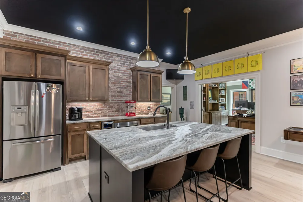 1774 Gentry LN Statham, GA 30666