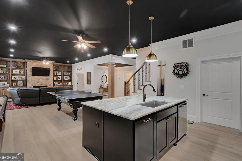 1774 Gentry LN Statham, GA 30666