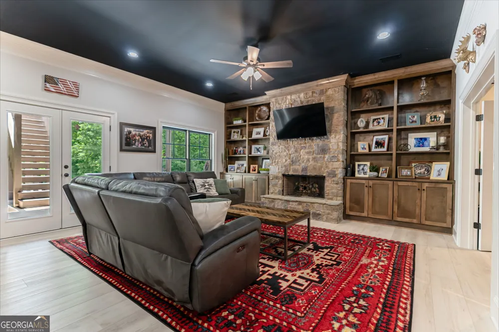 1774 Gentry LN Statham, GA 30666