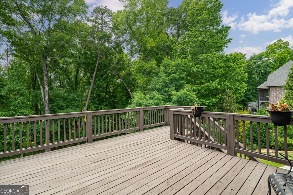 1774 Gentry LN Statham, GA 30666