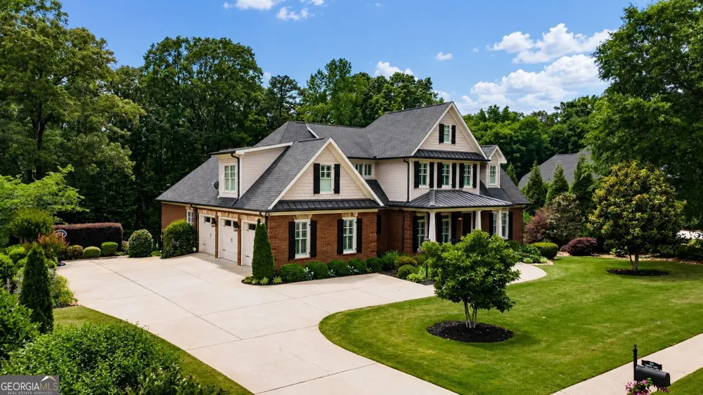 1774 Gentry LN Statham, GA 30666